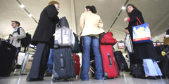 Авиакомпания дельта Delta ввела плату за второе место багажа на международных рейсах